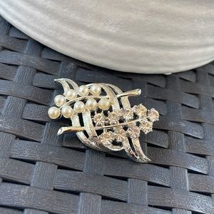 Vintage Broach